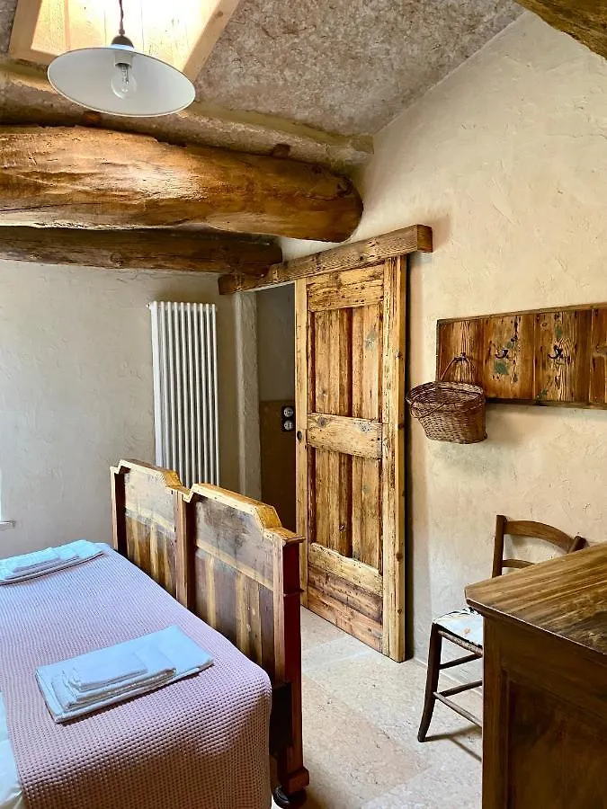 Il Mulino Dei Veraghi The Mill At The Falls Molina  Bed and Breakfast Molina (Verona)